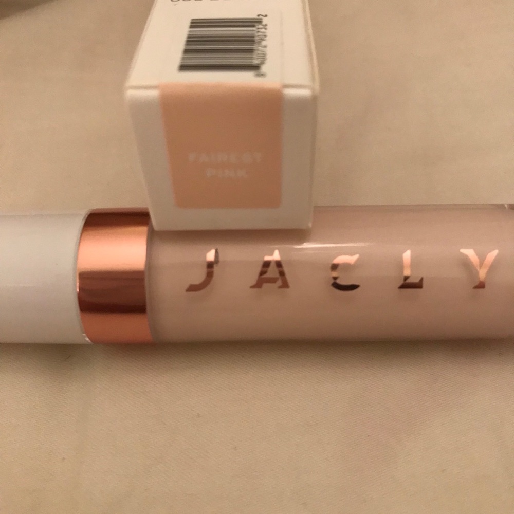 New Jaclyn Hill cosmetics fairest pink concealer